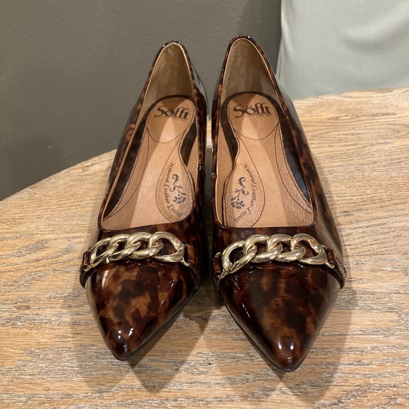 Sofft Brown Patent Leopard Print Pointed Toe Wedge Heel 8.5 - Picture 2 of 6